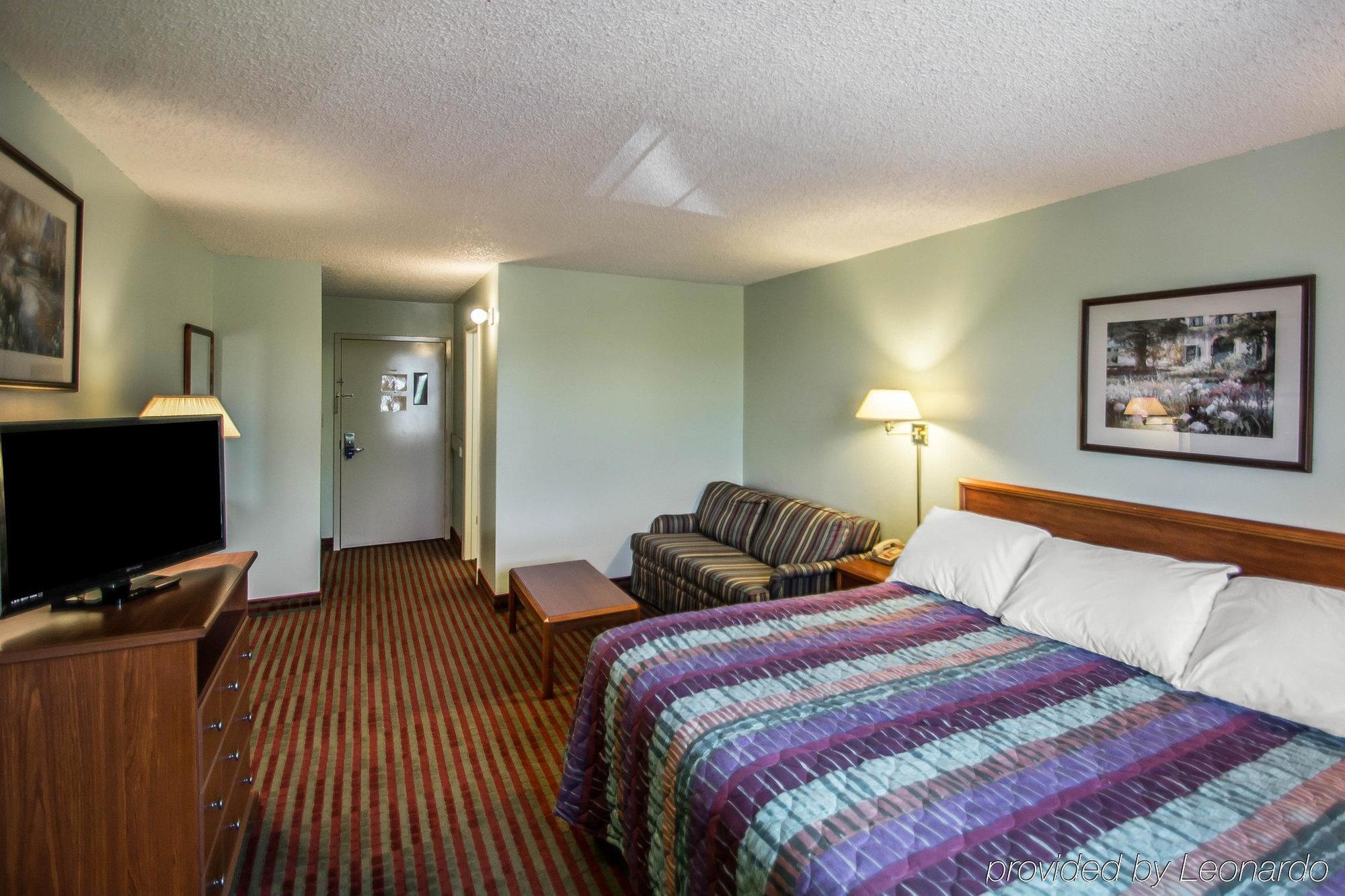Rodeway Inn Lakeville Exterior foto